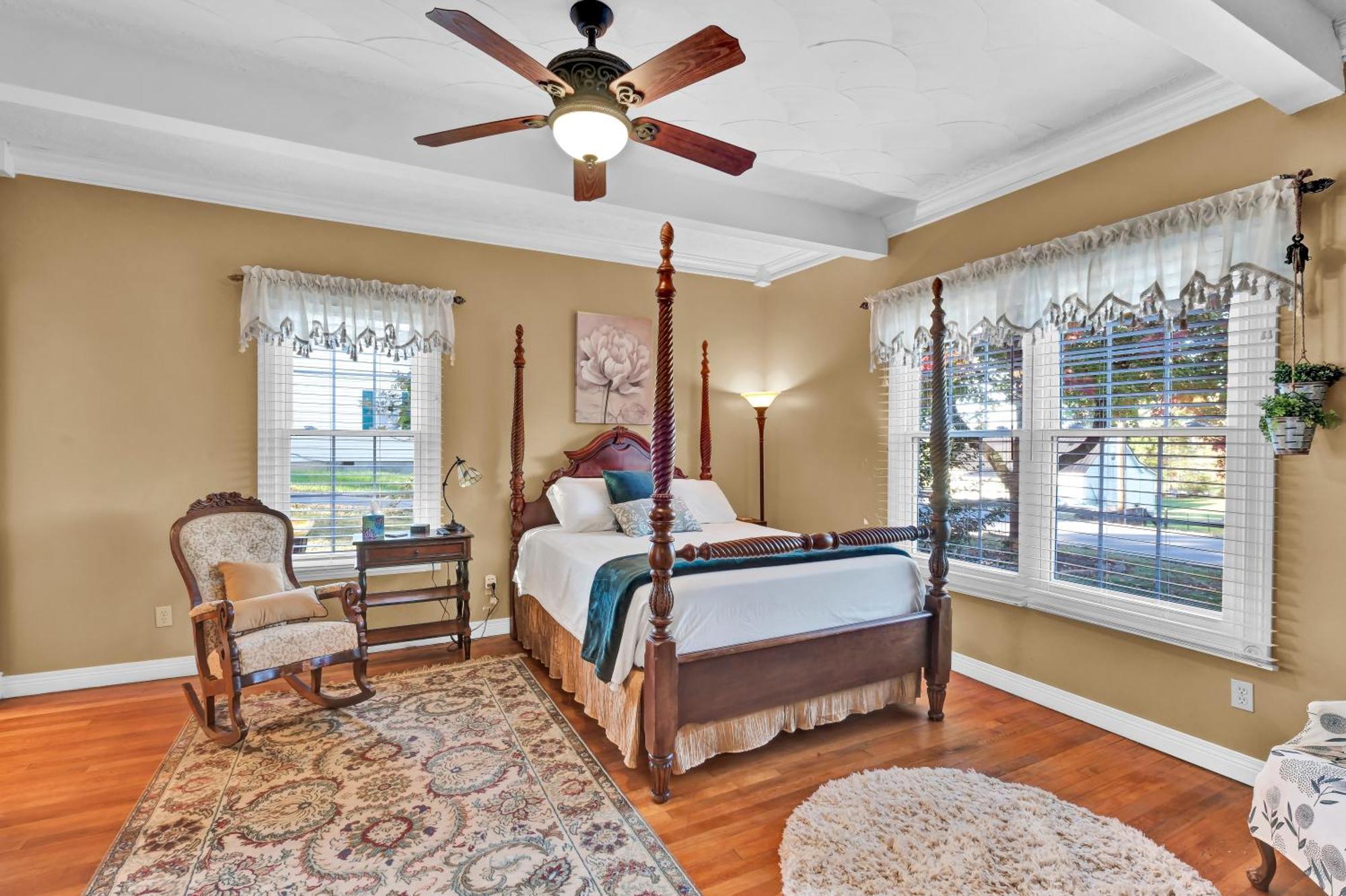 Hill House Bed And Breakfast Loretto Экстерьер фото