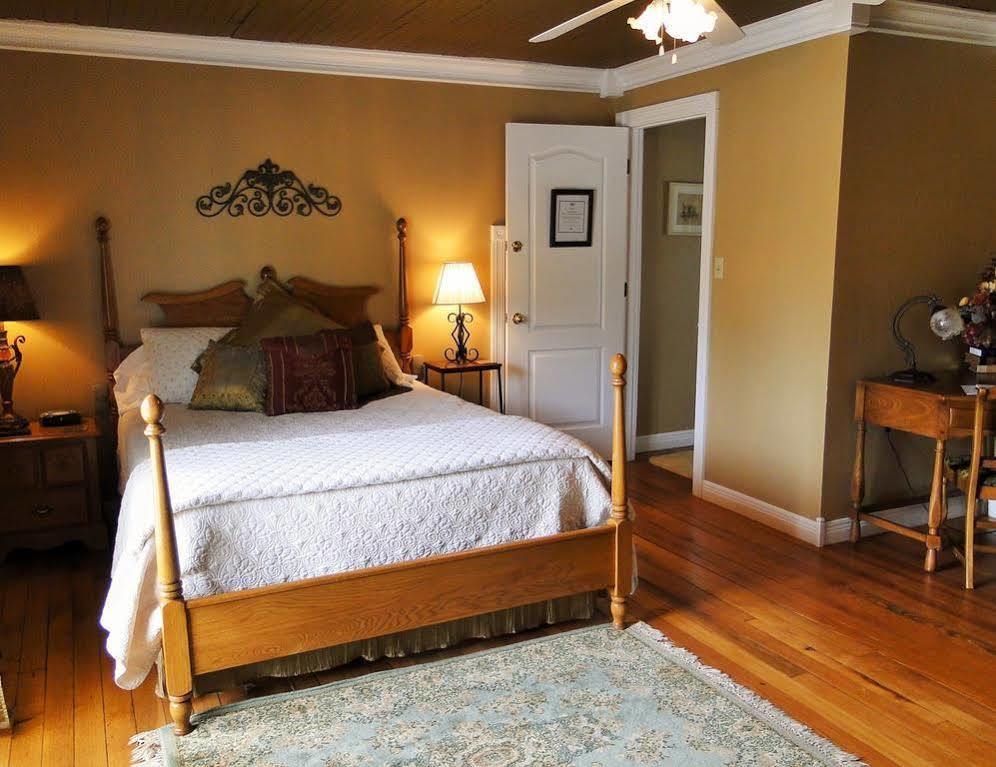 Hill House Bed And Breakfast Loretto Экстерьер фото