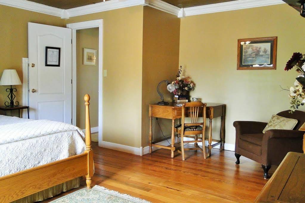 Hill House Bed And Breakfast Loretto Экстерьер фото